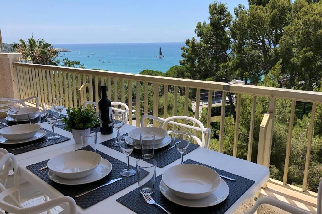 Sea View, Pool, Free Parking, Wifi, Port Aventura Apartman Salou Kültér fotó