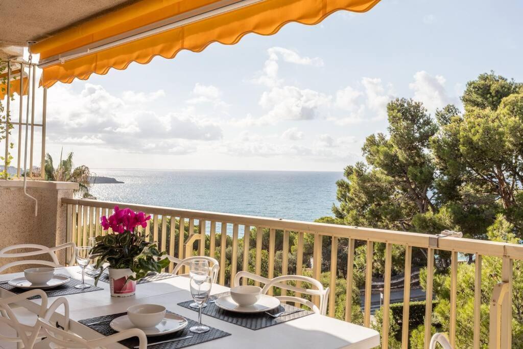 Sea View, Pool, Free Parking, Wifi, Port Aventura Apartman Salou Kültér fotó