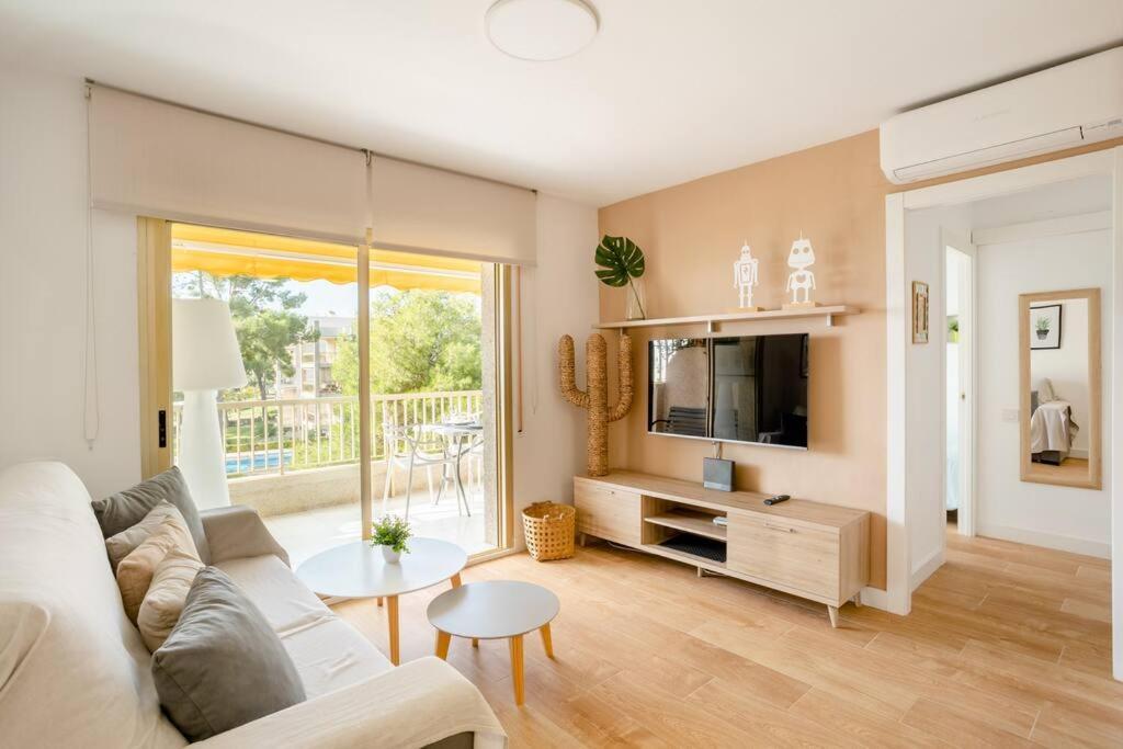 Sea View, Pool, Free Parking, Wifi, Port Aventura Apartman Salou Kültér fotó