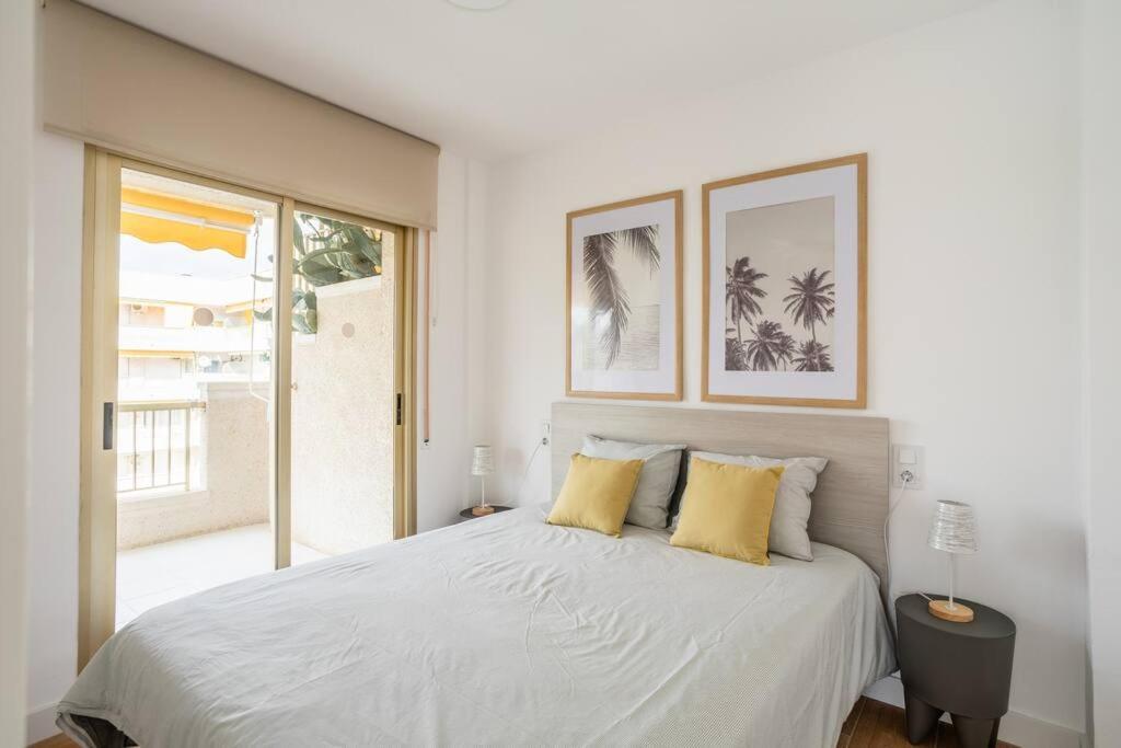 Sea View, Pool, Free Parking, Wifi, Port Aventura Apartman Salou Kültér fotó