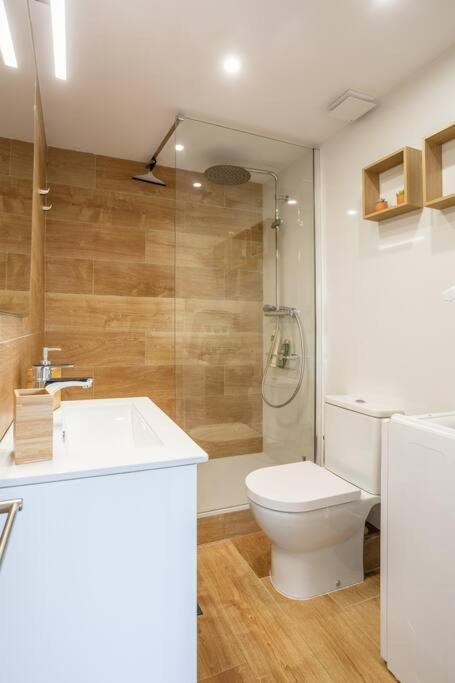 Sea View, Pool, Free Parking, Wifi, Port Aventura Apartman Salou Kültér fotó